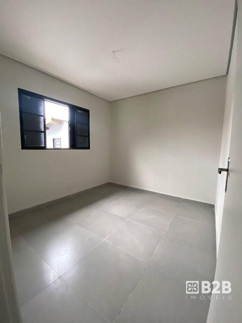 Casa à venda com 3 quartos, 165m² - Foto 9