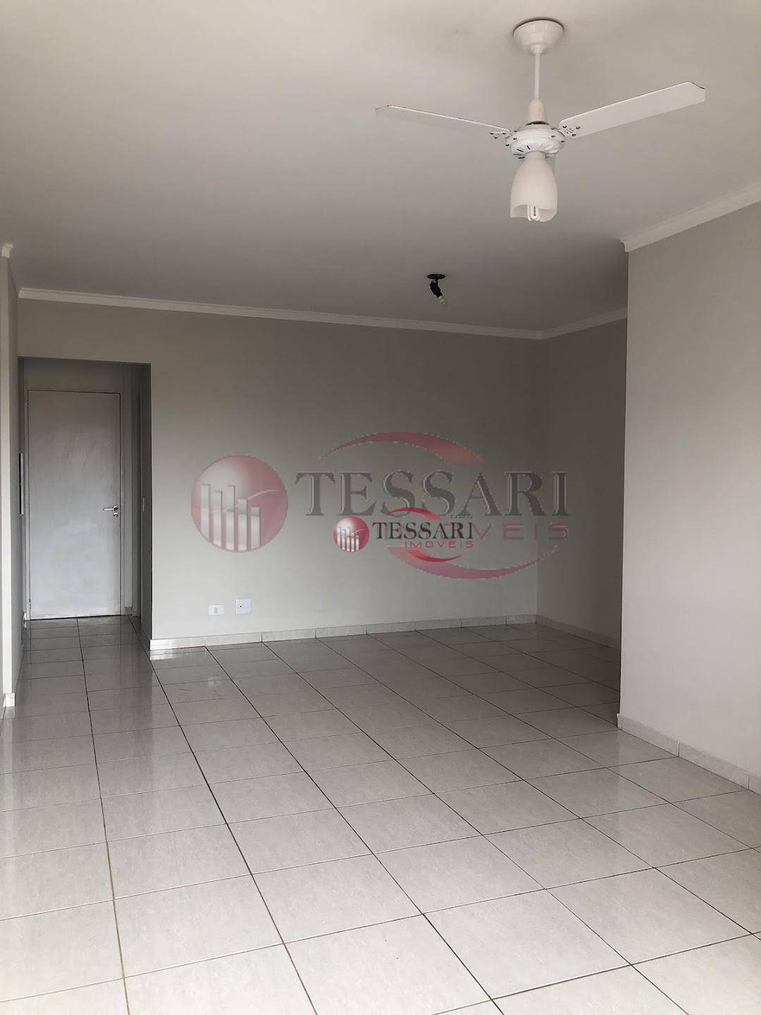 Apartamento à venda com 3 quartos, 90m² - Foto 3