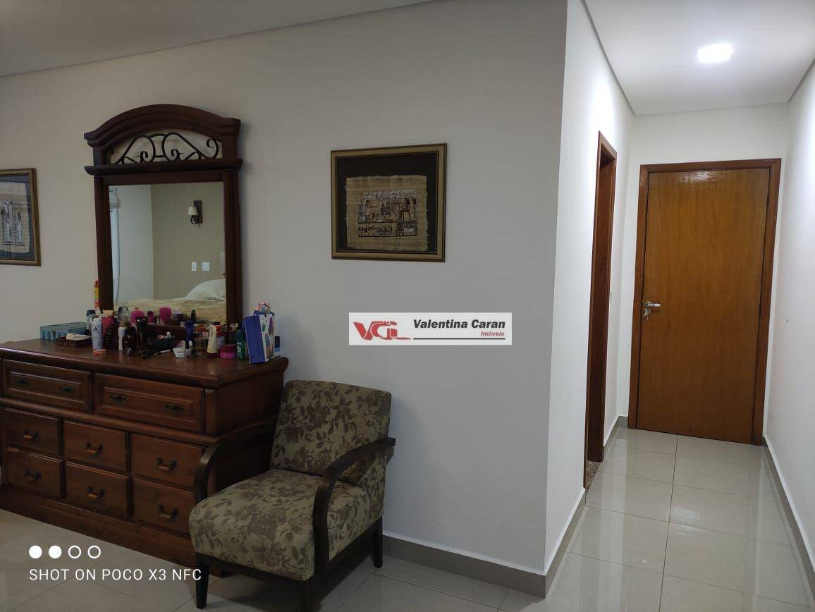 Sobrado à venda com 3 quartos, 600m² - Foto 25