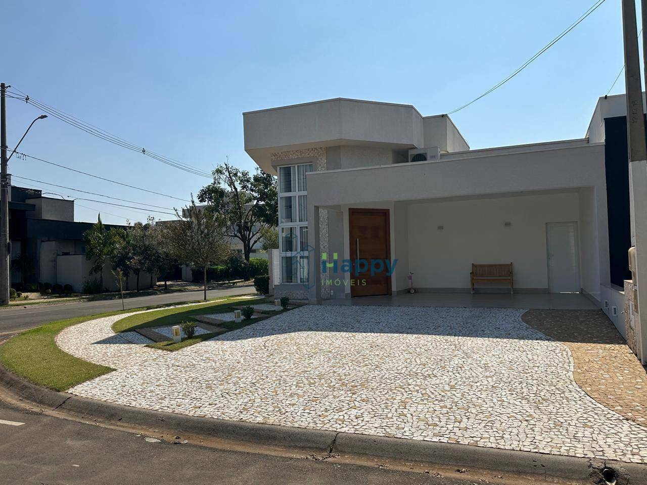 Casa de Condomínio à venda com 3 quartos, 201m² - Foto 1