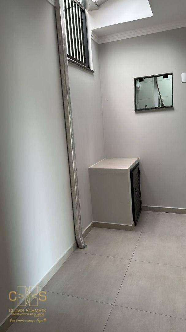 Casa à venda com 2 quartos, 60m² - Foto 16