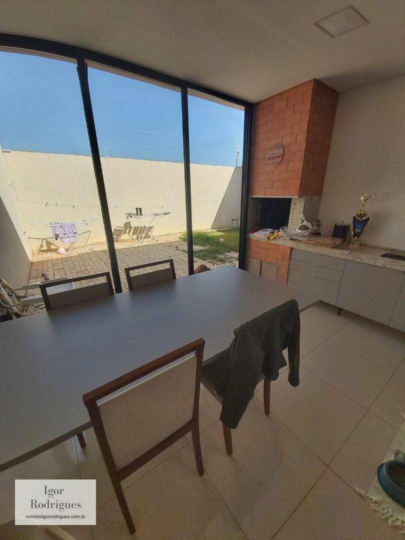 Casa à venda com 3 quartos, 135m² - Foto 9