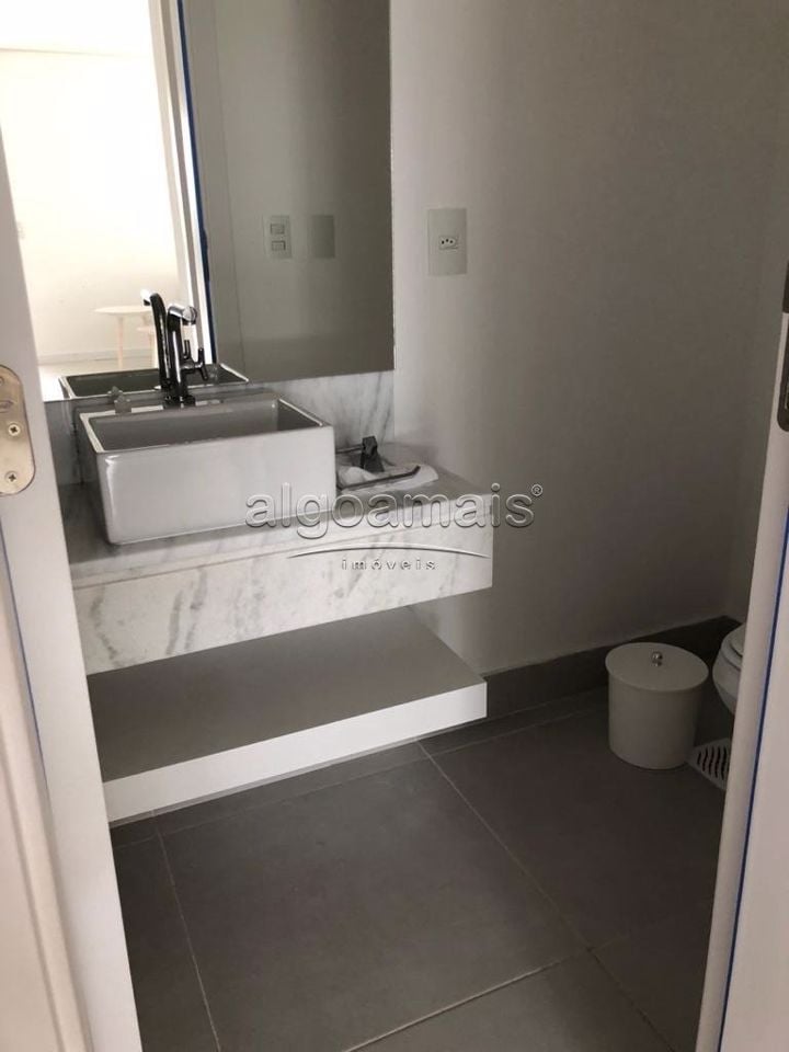 Apartamento à venda com 3 quartos, 200m² - Foto 7