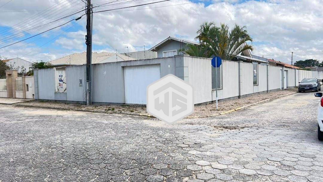 Casa, 2 quartos, 180 m² - Foto 1