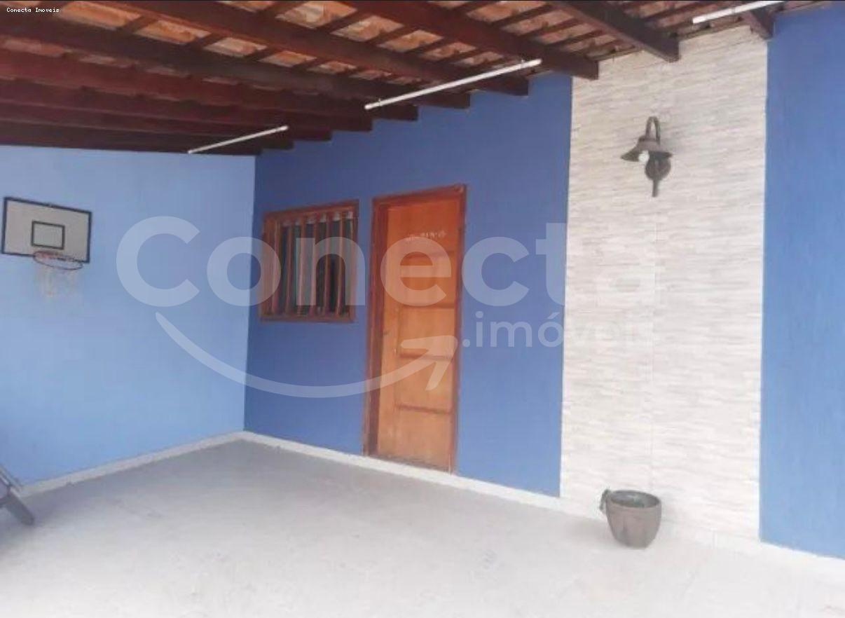 Casa à venda com 2 quartos, 120m² - Foto 1