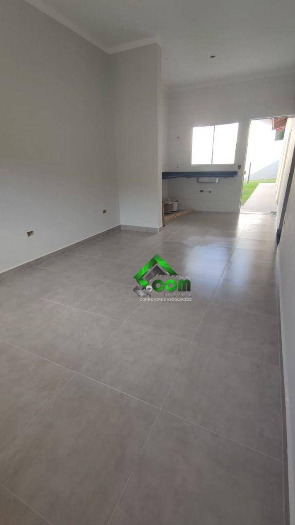 Casa à venda com 4 quartos, 95m² - Foto 18