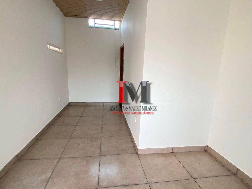 Casa para alugar com 3 quartos, 300M2 - Foto 18