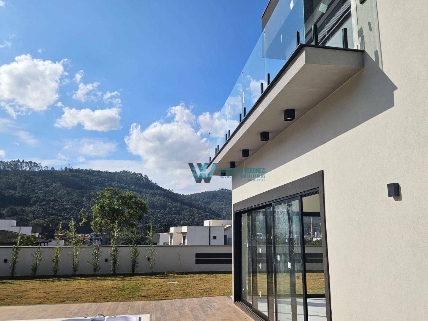 Casa à venda com 3 quartos, 345m² - Foto 18