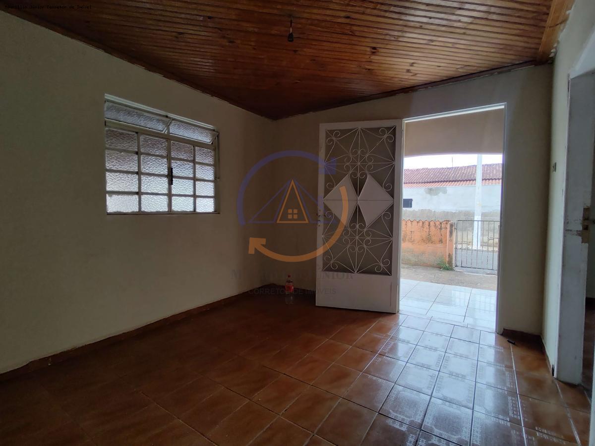 Casa à venda com 2 quartos, 324m² - Foto 14