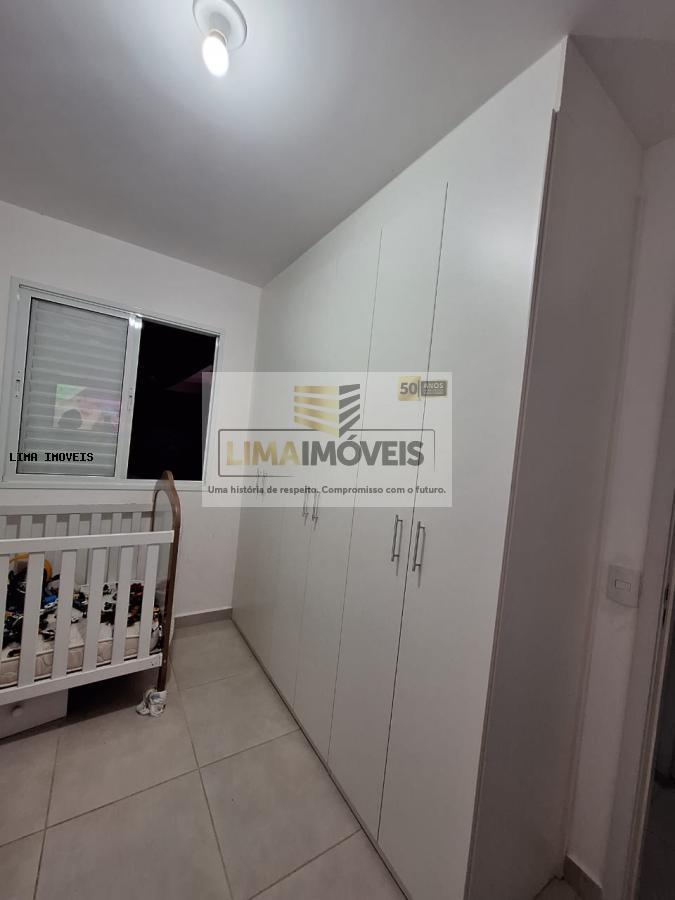 Casa à venda com 3 quartos, 90m² - Foto 9