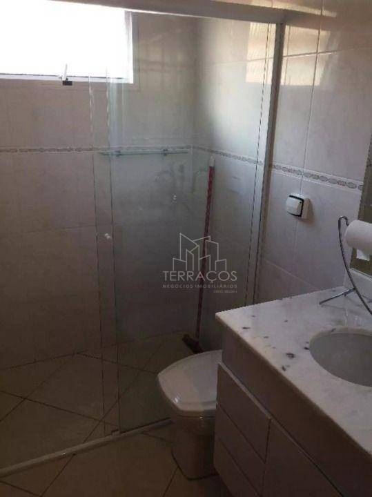 Casa à venda com 3 quartos, 201m² - Foto 17