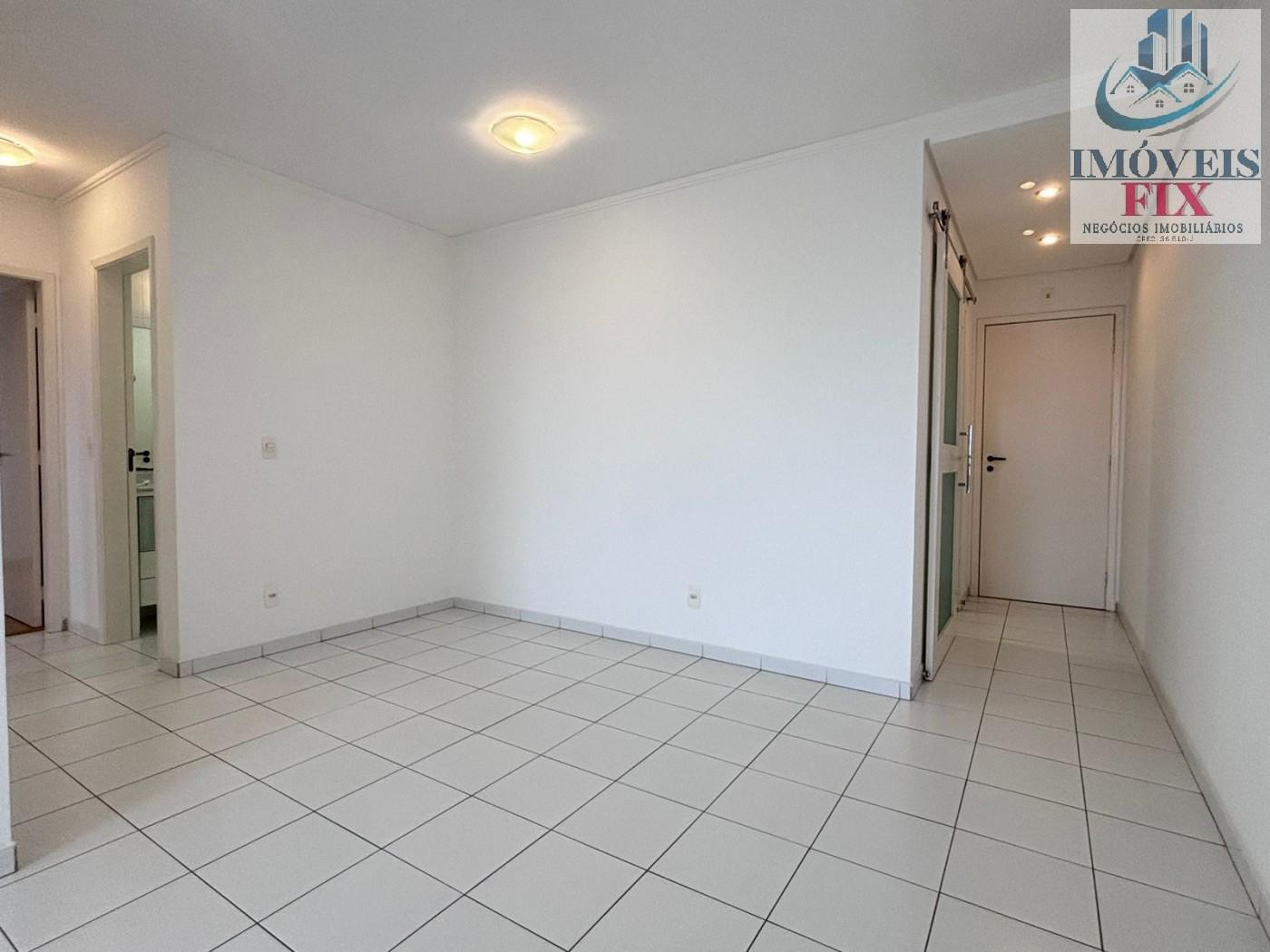 Apartamento à venda com 2 quartos, 75m² - Foto 9