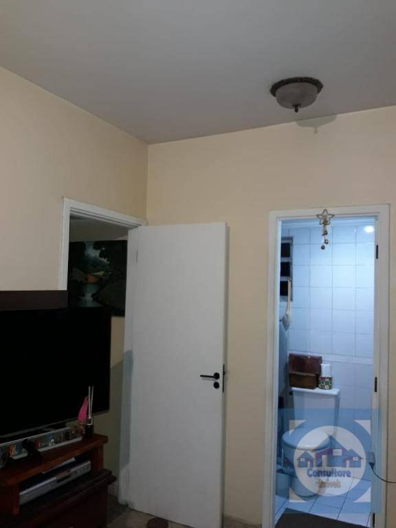 Apartamento à venda com 2 quartos, 62m² - Foto 11