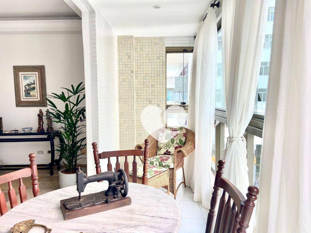 Apartamento à venda com 3 quartos, 213m² - Foto 13