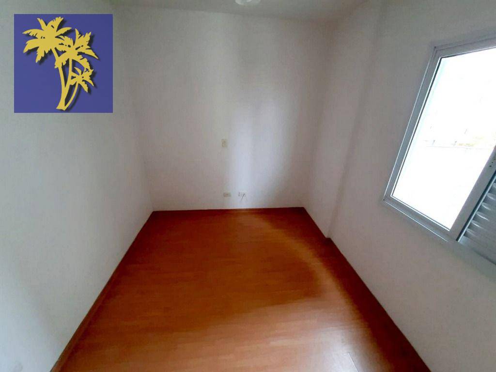 Apartamento para alugar com 3 quartos, 70m² - Foto 13