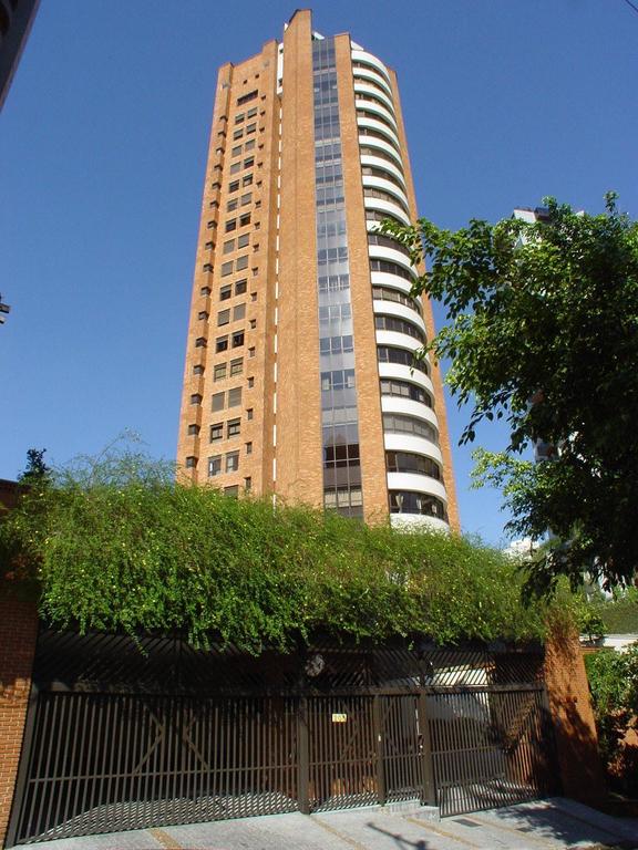 Apartamento à venda com 4 quartos, 255m² - Foto 1