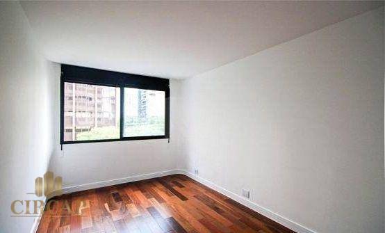 Apartamento à venda com 4 quartos, 270m² - Foto 15