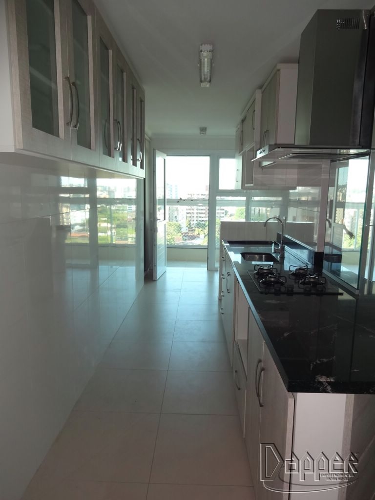 Apartamento à venda com 3 quartos, 106m² - Foto 4