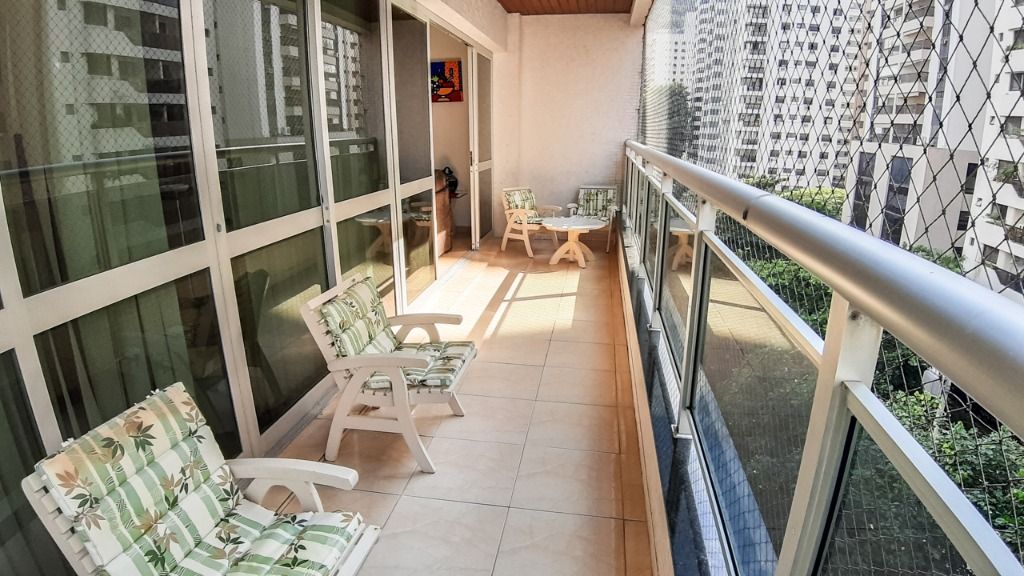 Apartamento à venda com 3 quartos, 170m² - Foto 10