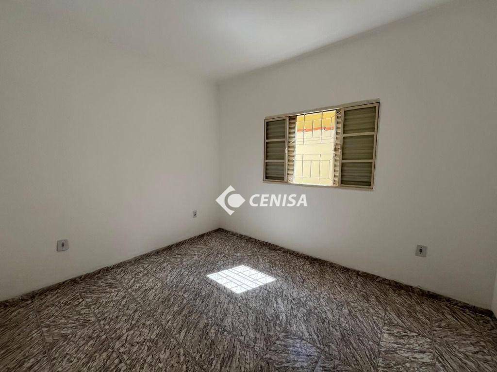 Casa à venda com 2 quartos, 108m² - Foto 12