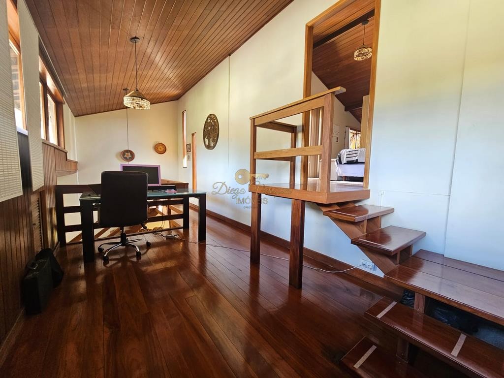 Casa à venda com 4 quartos, 200m² - Foto 36