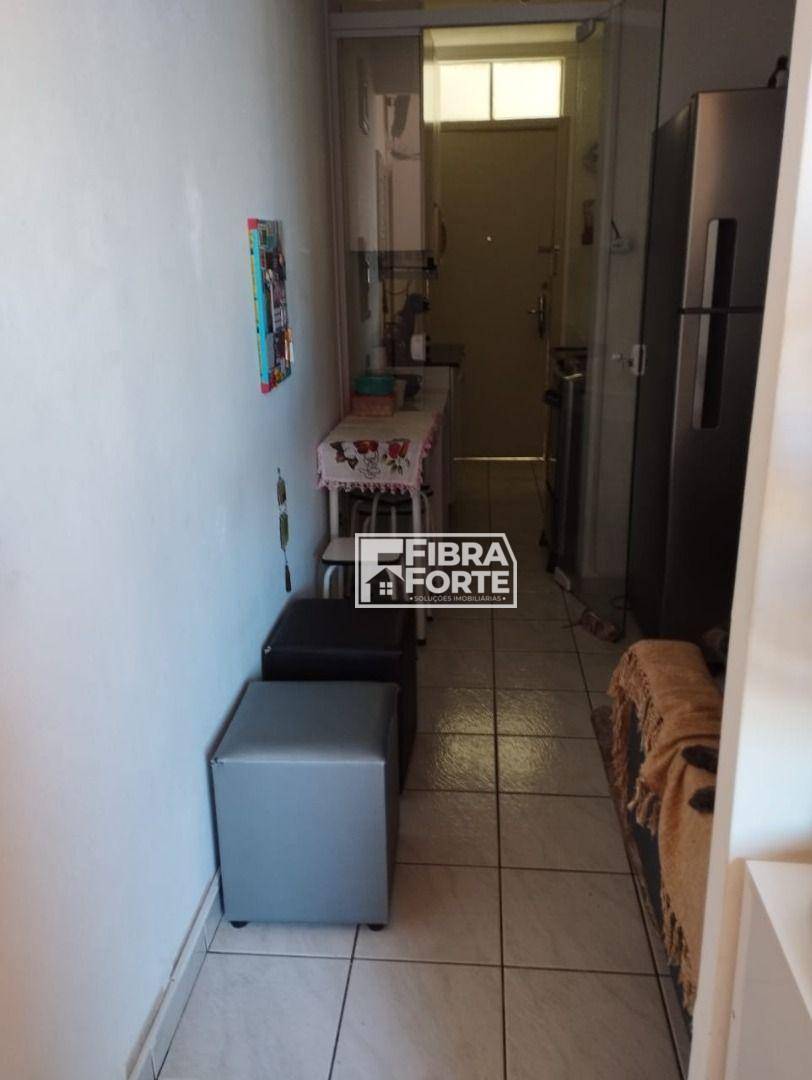 Apartamento à venda com 1 quarto, 41m² - Foto 3