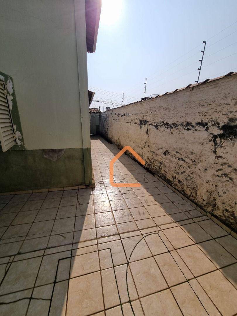 Casa, 4 quartos, 254 m² - Foto 7