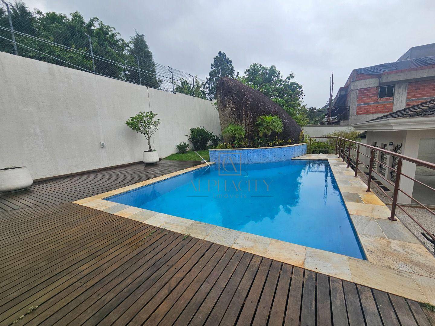 Casa de Condomínio à venda com 4 quartos, 600m² - Foto 13