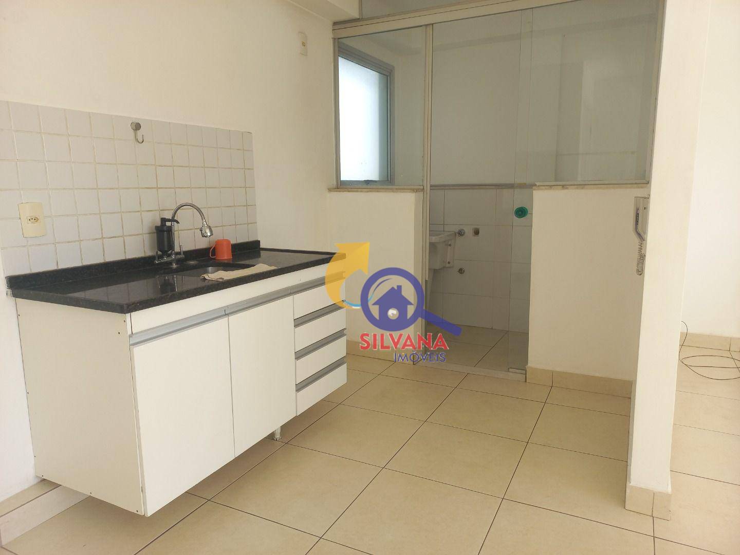 Apartamento para alugar com 3 quartos, 85m² - Foto 13