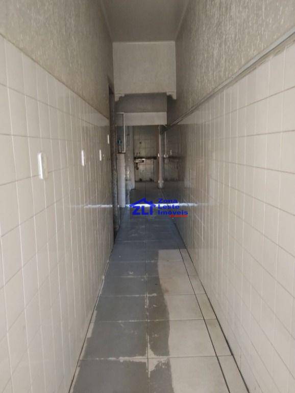 Sobrado para alugar com 3 quartos, 300m² - Foto 6