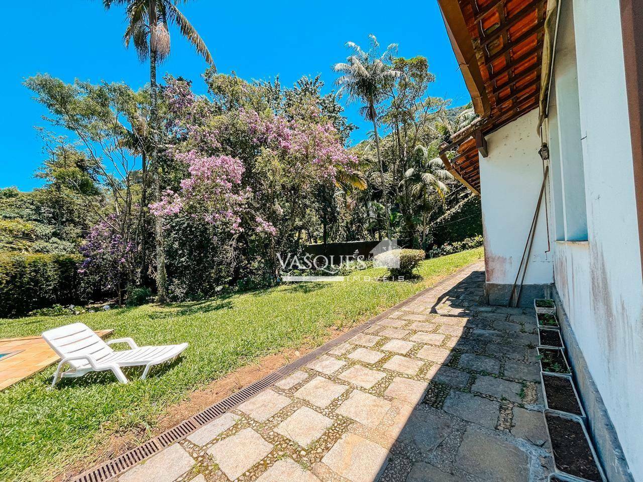Casa à venda com 3 quartos, 148m² - Foto 27