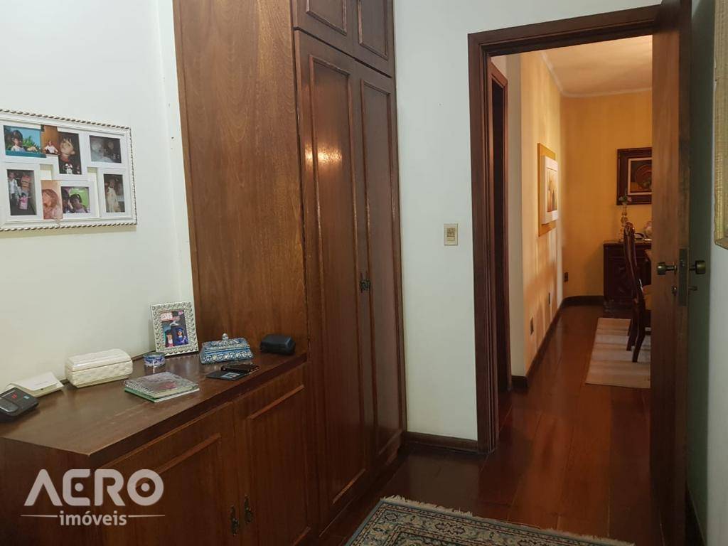 Apartamento à venda com 4 quartos, 230m² - Foto 27