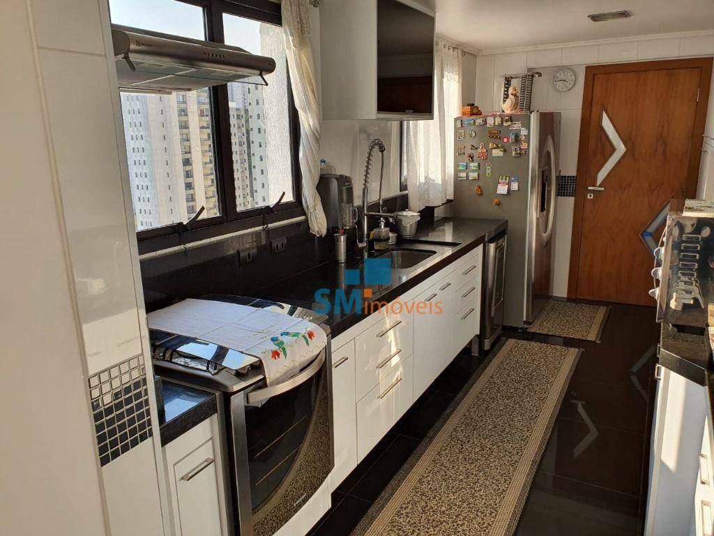 Apartamento à venda com 4 quartos, 190m² - Foto 14