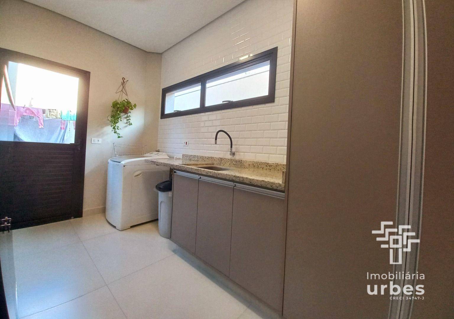 Casa à venda com 3 quartos, 234m² - Foto 12