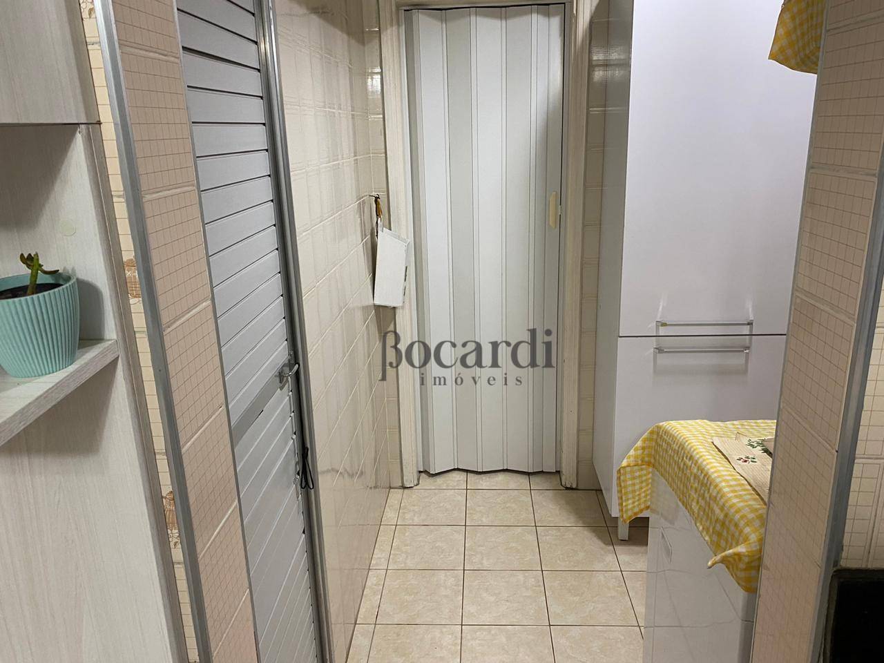 Apartamento à venda com 2 quartos, 100m² - Foto 5