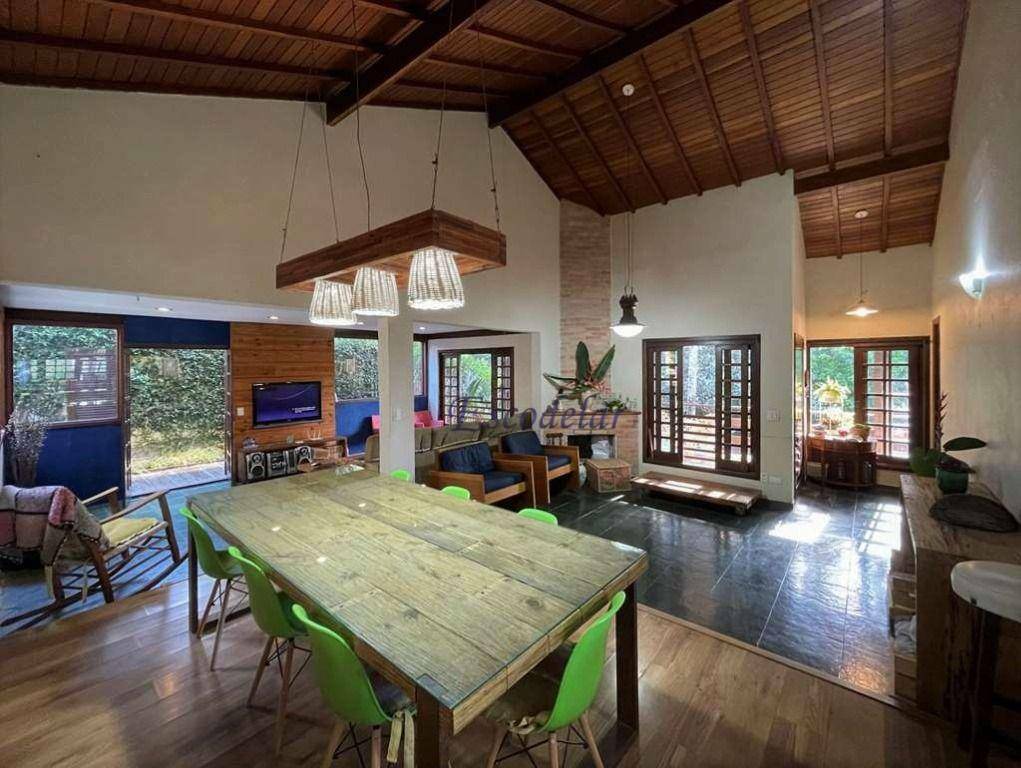 Casa de Condomínio à venda com 4 quartos, 220m² - Foto 11