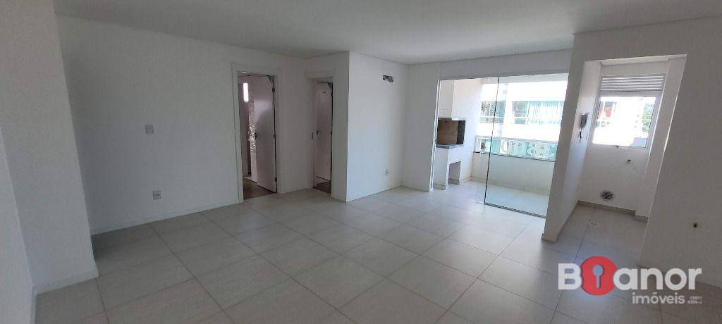 Apartamento à venda com 3 quartos, 8107m² - Foto 3