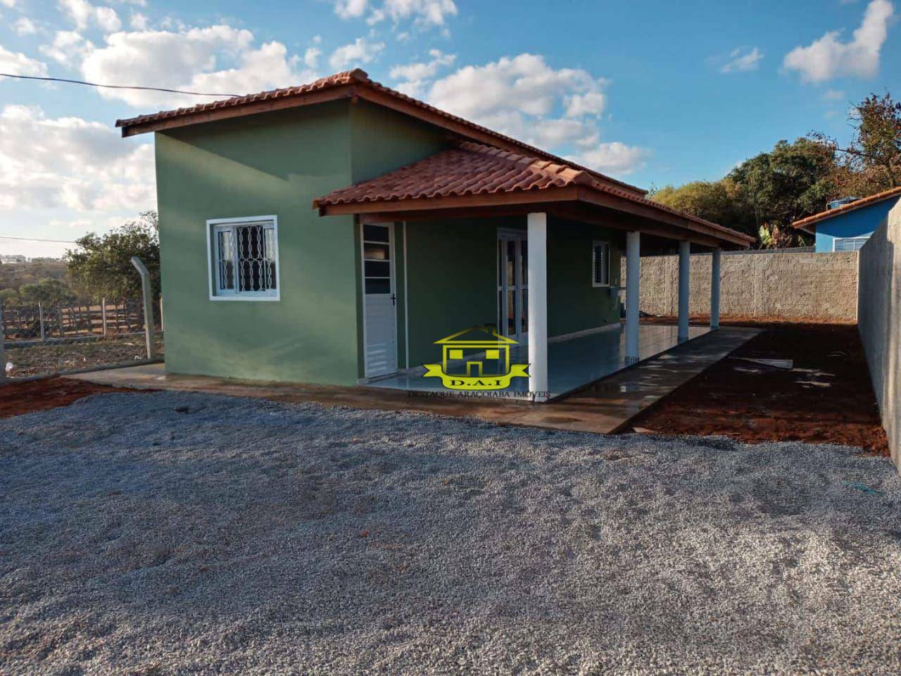 Casa à venda com 1 quarto, 70m² - Foto 2