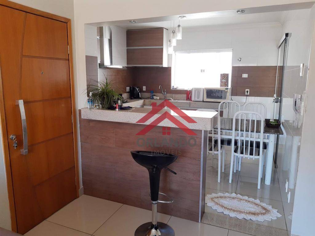 Apartamento à venda com 3 quartos, 84m² - Foto 1