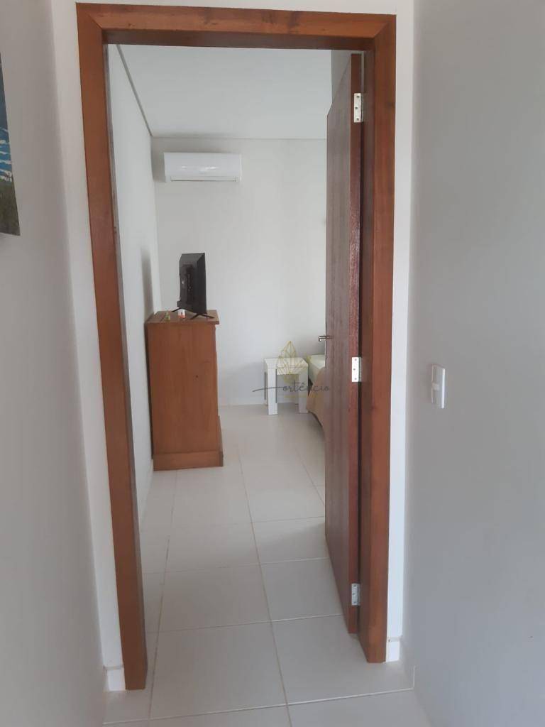 Casa à venda com 3 quartos, 76m² - Foto 13