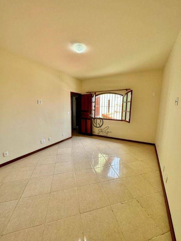 Casa à venda com 4 quartos, 150m² - Foto 11