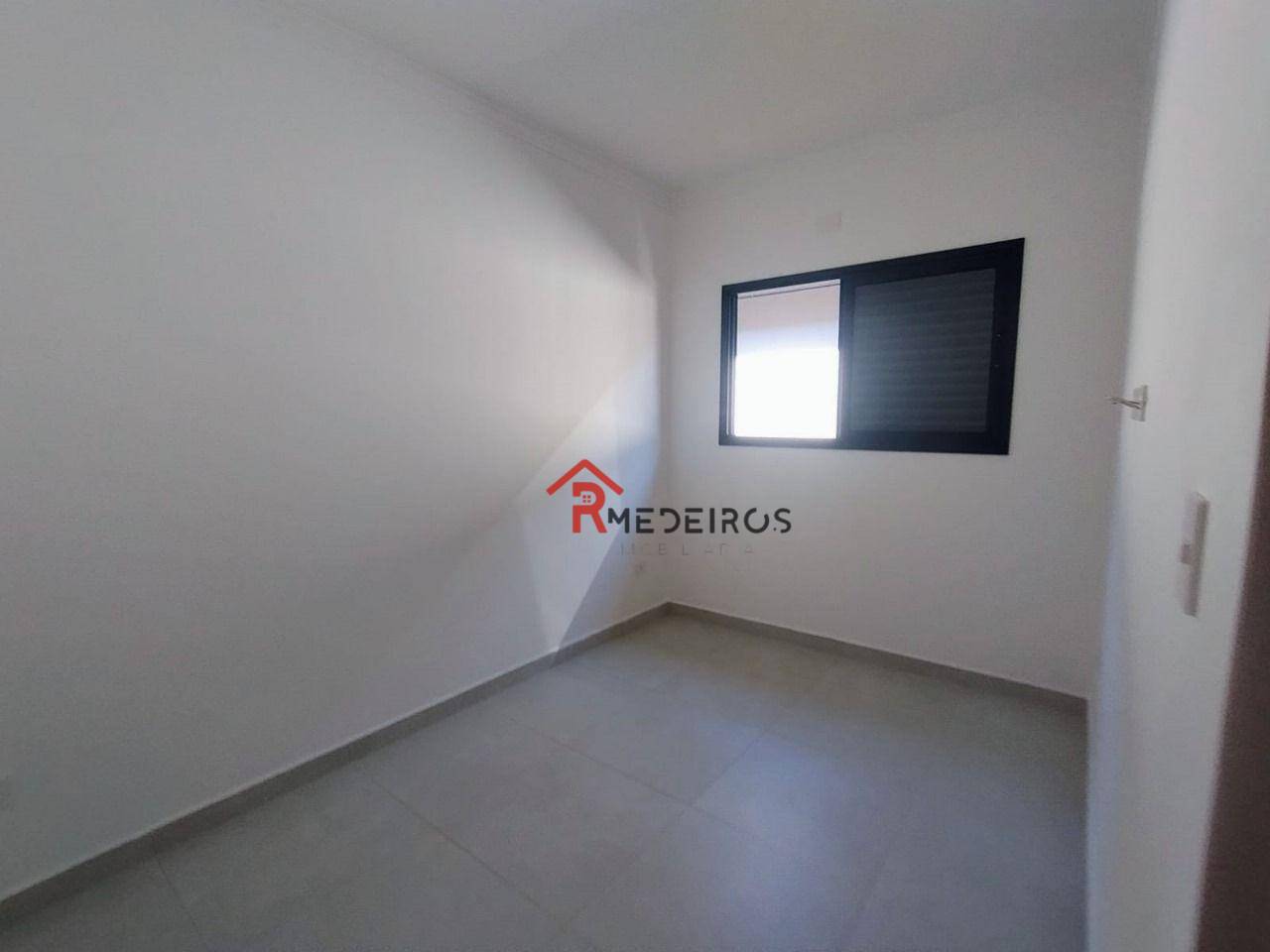 Casa à venda com 2 quartos, 51m² - Foto 5