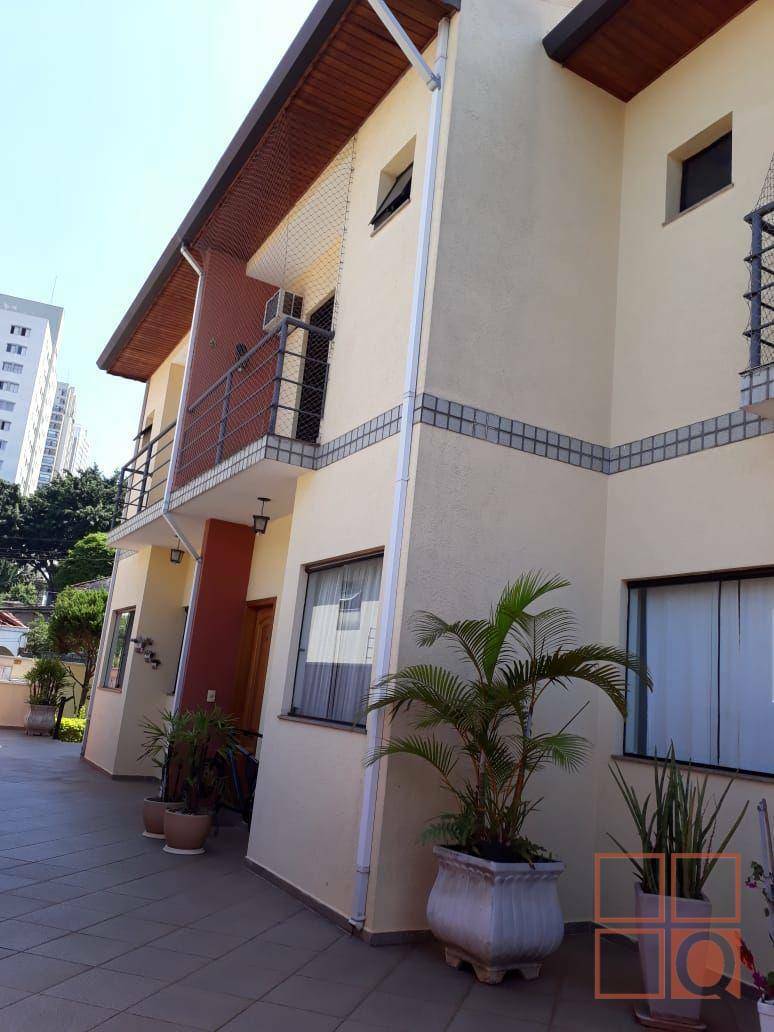 Casa de Condomínio à venda com 3 quartos, 203m² - Foto 2