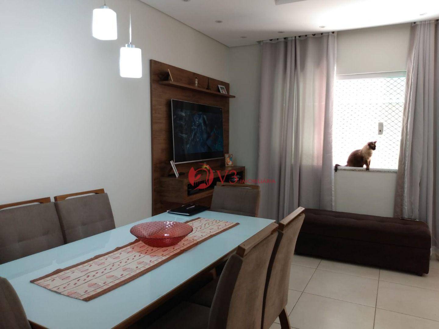 Sobrado à venda com 3 quartos, 128m² - Foto 1