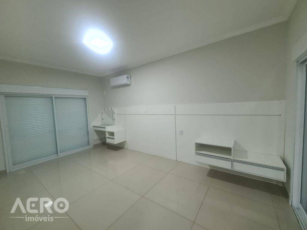 Casa à venda e aluguel com 4 quartos, 450m² - Foto 13