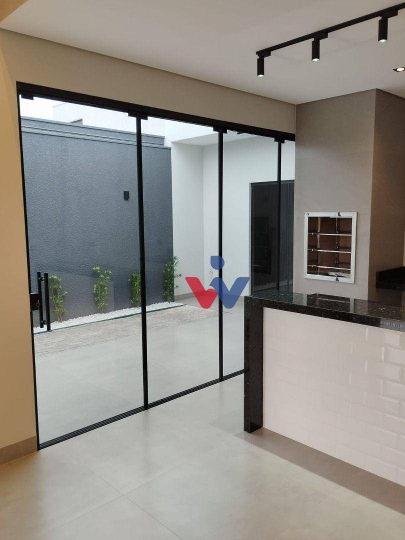 Casa à venda com 3 quartos, 121m² - Foto 3