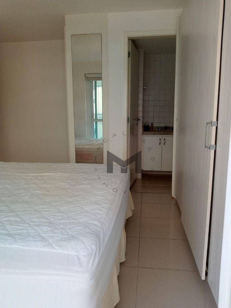 Apartamento à venda com 3 quartos, 98m² - Foto 5