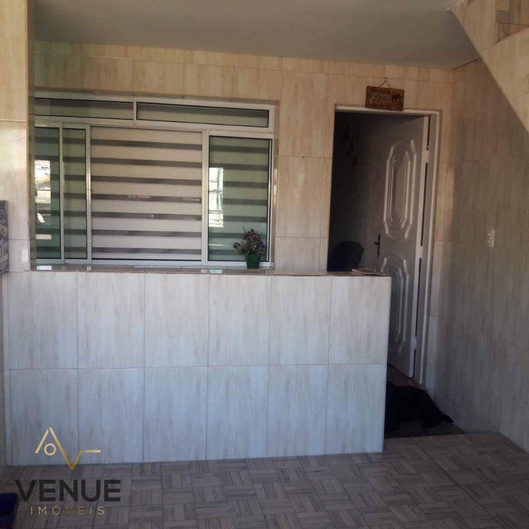 Sobrado à venda com 3 quartos, 130M2 - Foto 2