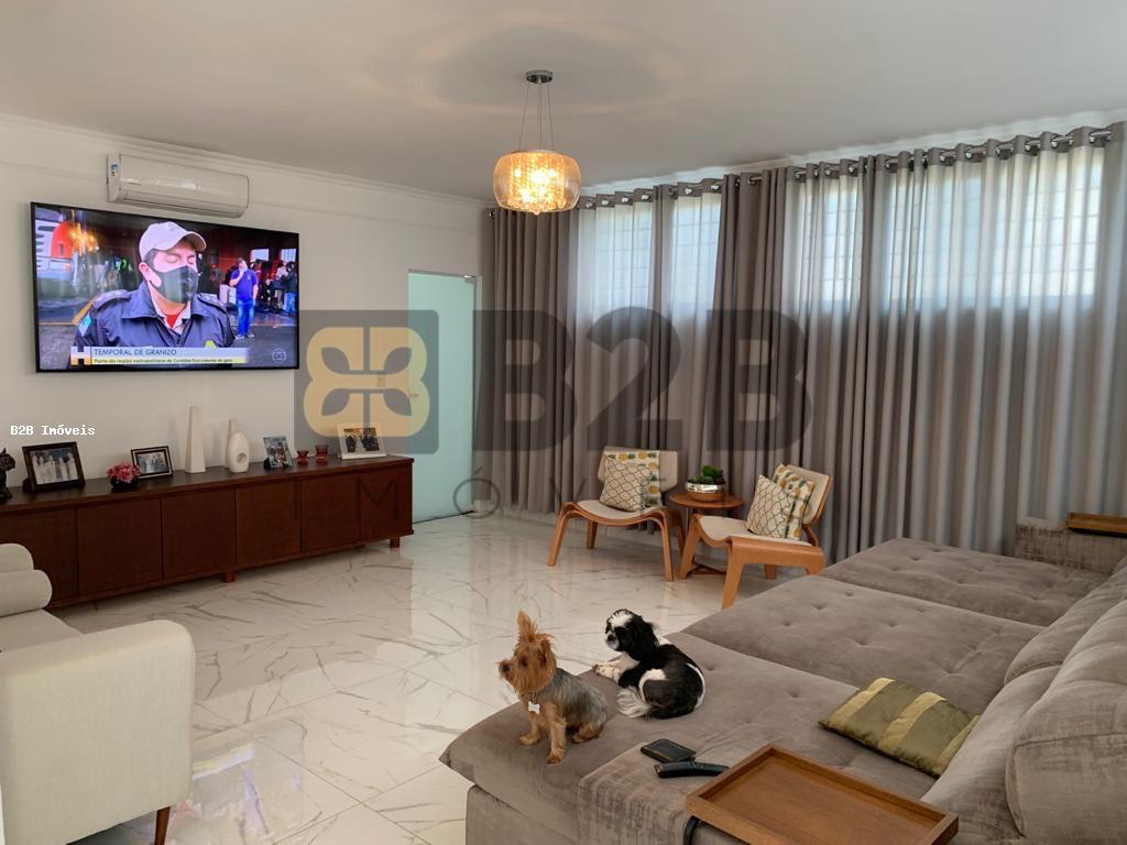 Casa à venda com 3 quartos, 400m² - Foto 3