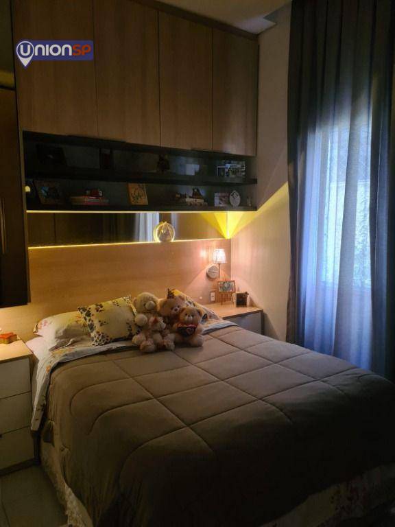 Apartamento à venda com 2 quartos, 65m² - Foto 4